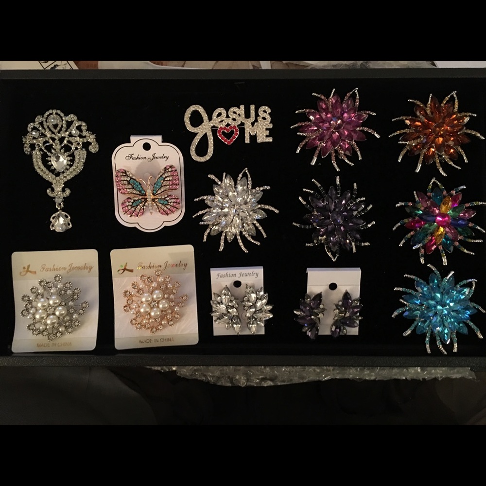 Costume Jewelry, watches,bracelets,brooches,sets